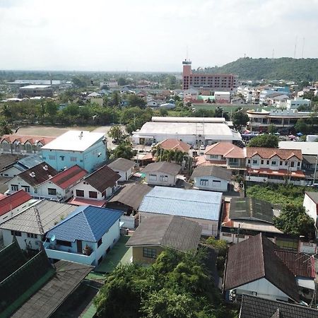 Thanyachatra Boutique Phetchaburi Exterior photo