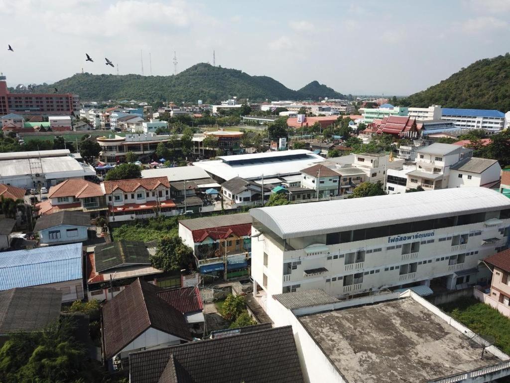 Thanyachatra Boutique Phetchaburi Exterior photo